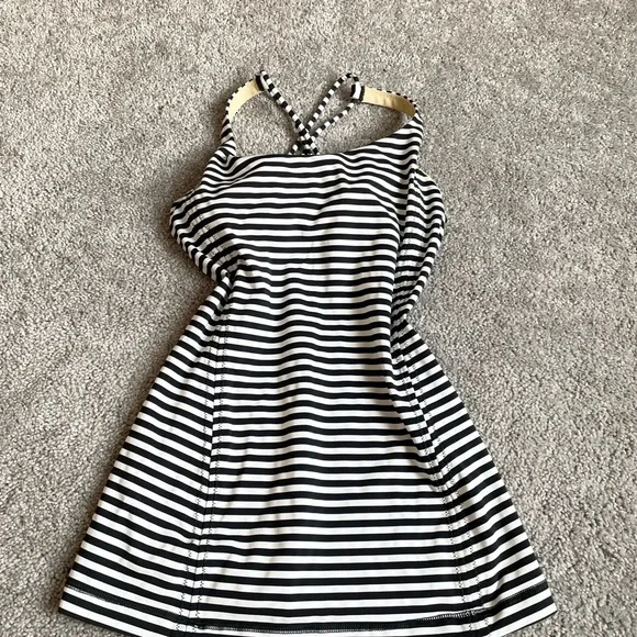 Lululemon top - Picture 2 of 5